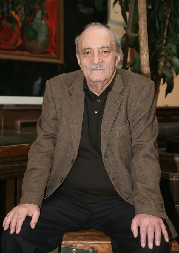 В Москве скончался знаменитый кинорежиссер Георгий Данелия В Москве скончался знаменитый кинорежиссер Георгий Данелия - Sputnik Таджикистан