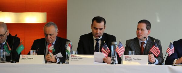 Фарҳод Салим, сафири Тоҷикистон дар ИМА Фарҳод Салим, сафири Тоҷикистон дар ИМА - Sputnik Тоҷикистон