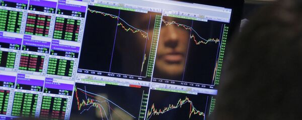 График на бирже, архивное фото - Sputnik Тоҷикистон