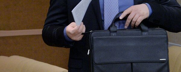 Портфель с документами Портфель с документами - Sputnik Тоҷикистон