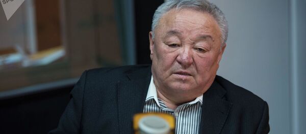 Генерал-майор Шейшенбек Байзаков - Sputnik Тоҷикистон