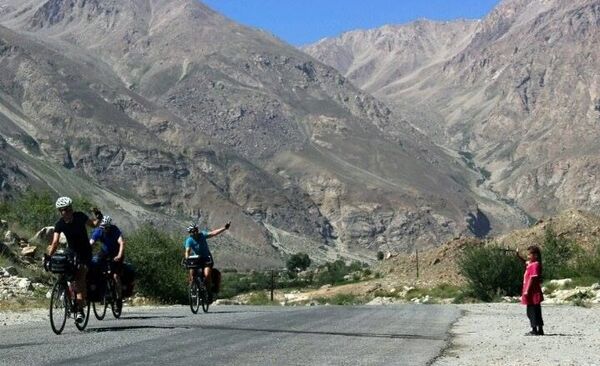 Гардишгарони хориҷӣ дар Хоруғ - Sputnik Тоҷикистон