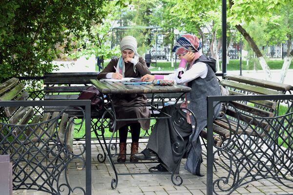Постижение ислама: плоды наук, камни стереотипов и Коран на оленьей шкуре Постижение ислама: плоды наук, камни стереотипов и Коран на оленьей шкуре - Sputnik Таджикистан
