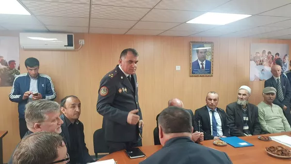 Ифтитоҳи дафтари кории Шӯрои ҷамъиятӣ дар назди ШВКД дар ноҳияи Ванҷ - Sputnik Тоҷикистон
