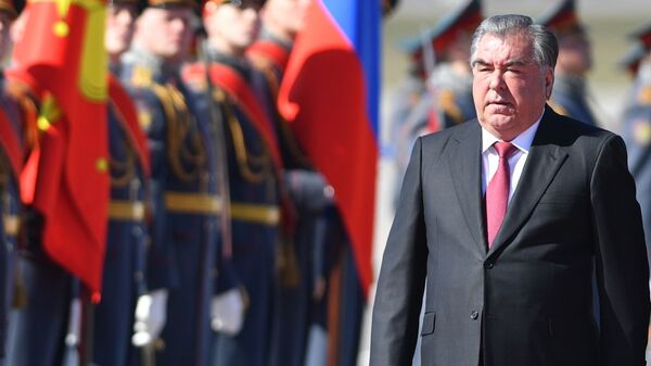 Прилет президента Таджикистана Эмомали Рахмона в Москву - Sputnik Таджикистан
