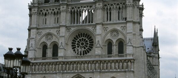 Здание Собора Парижской Богоматери - Sputnik Таджикистан