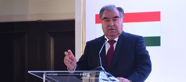 Президент Таджикистана Эмомали Рахмон - Sputnik Тоҷикистон