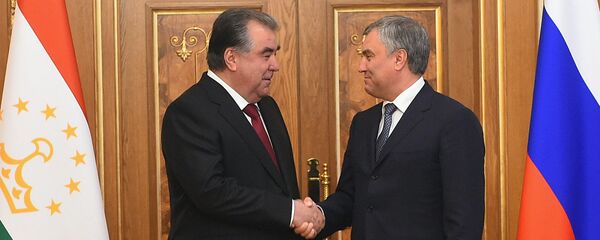Президент Таджикистана Эмомали Рахмон и председатель Государственной Думы РФ Вячеслав Володин - Sputnik Тоҷикистон