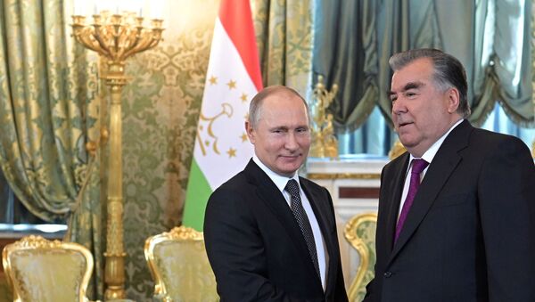 Президент РФ Владимир Путин встретился с президентом Таджикистана Эмомали Рахмоном - Sputnik Таджикистан