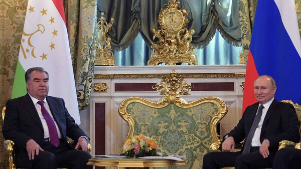 Президент РФ В. Путин встретился с президентом Таджикистана Э. Рахмон - Sputnik Тоҷикистон