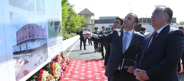 Президент Таджикистана Эмомали Рахмон Президент Таджикистана Эмомали Рахмон - Sputnik Таджикистан