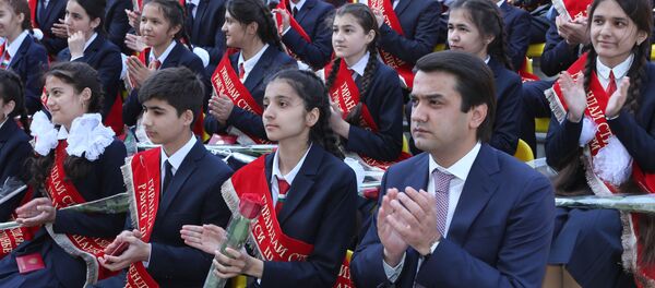 Мэр Душанбе Рустам Эмомали - Sputnik Тоҷикистон