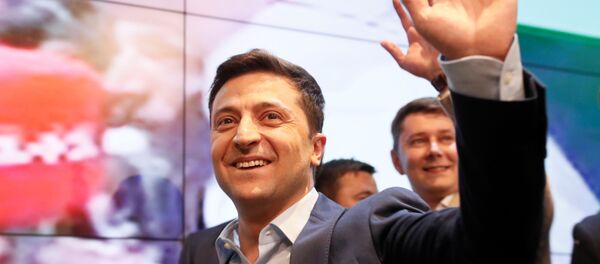 Владимир Зеленский лидирует во втором туре выборов президента Украины - Sputnik Таджикистан