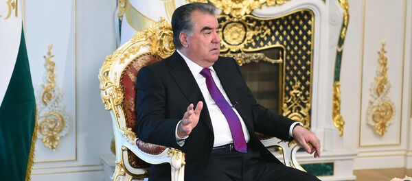 Президент Таджикистана Эмомали Рахмон - Sputnik Тоҷикистон