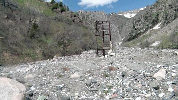 Кумакхоҳии ВУД Тоҷикистон баъди харобкориҳои сел дар истироҳатгоҳ дар Варзоб - аксҳо - Sputnik Тоҷикистон
