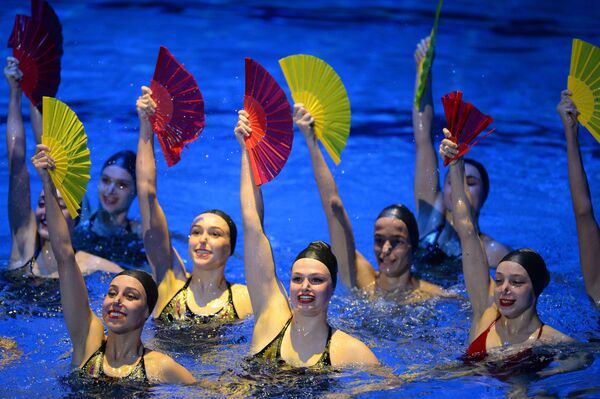 Синхронное плавание. Третий этап Мировой серии. Гала-концерт - Sputnik Таджикистан