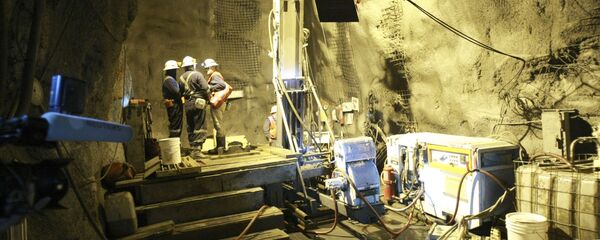 Золотоносный рудник Кумтор в Киргизии - Sputnik Таджикистан