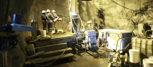 Золотоносный рудник Кумтор в Киргизии Золотоносный рудник Кумтор в Киргизии - Sputnik Таджикистан