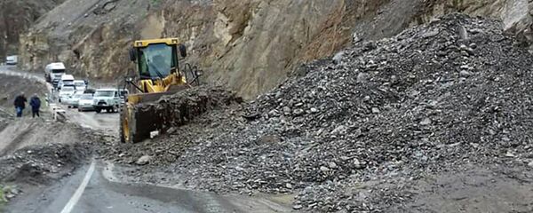 Камнепад в Таджикистане - Sputnik Тоҷикистон