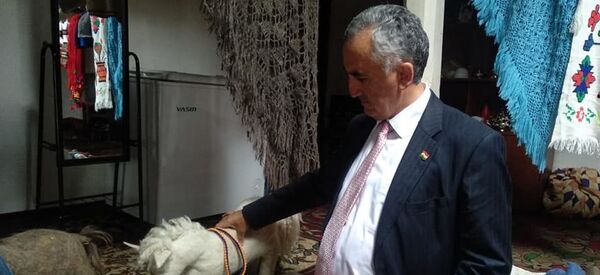 Раиси ВМКБ Ёдгор Файзов - Sputnik Тоҷикистон