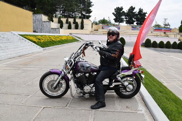 Какой сегодня праздник в Таджикистане и мире: 17 июня Какой сегодня праздник в Таджикистане и мире: 17 июня - Sputnik Таджикистан