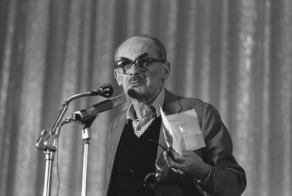 Какой сегодня праздник в Таджикистане и мире: 9 мая Какой сегодня праздник в Таджикистане и мире: 9 мая - Sputnik Таджикистан