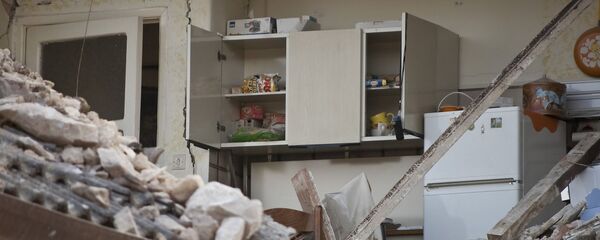 Разрушенная квартира после землетрясения - Sputnik Тоҷикистон