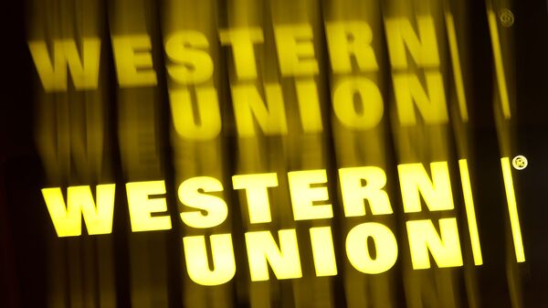 Вывеска с названием Western Union, архивное фото - Sputnik Тоҷикистон