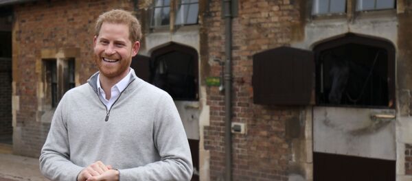 Принц Гарри после родов Меган Маркл - Sputnik Таджикистан