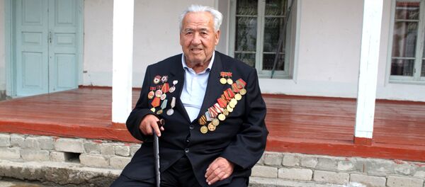 Ветеран ВОВ Ахмаджон Хобилов - Sputnik Тоҷикистон