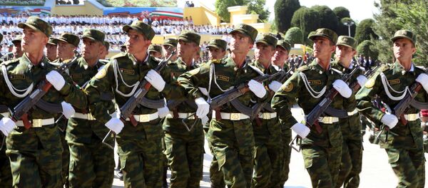 Парад победы в Душанбе Парад победы в Душанбе - Sputnik Таджикистан