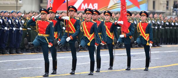 Военный парад, посвящённый 74-й годовщине Победы в Великой Отечественной войне - Sputnik Таджикистан