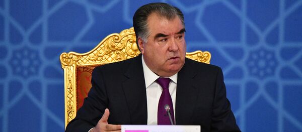 Президент Таджикистана Эмомали Рахмон - Sputnik Тоҷикистон