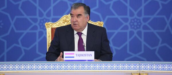 Президент Таджикистана Эмомали Рахмон - Sputnik Тоҷикистон
