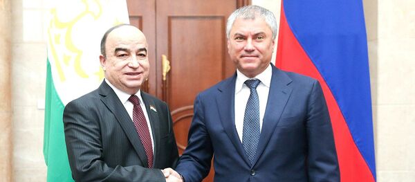 Встреча Шукурджона Зухурова и Вечяслава Володина на полях заседания Совета ПА ОДКБ - Sputnik Тоҷикистон