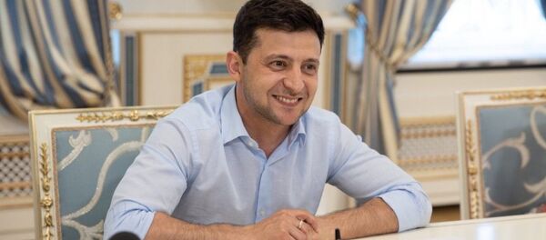 Президент Украины Владимир Зеленский - Sputnik Тоҷикистон