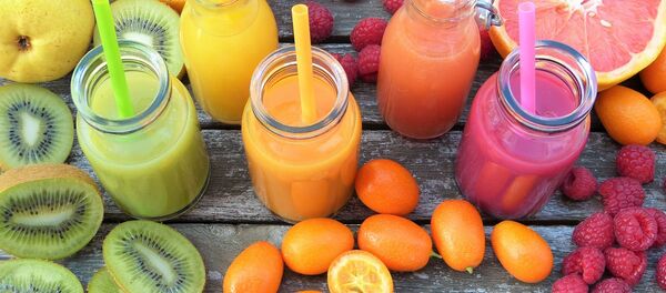 Фруктовые коктейли  - Sputnik Тоҷикистон