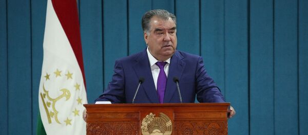 Президент Таджикистана Эмомали Рахмон в Хатлонской области Президент Таджикистана Эмомали Рахмон в Хатлонской области - Sputnik Тоҷикистон