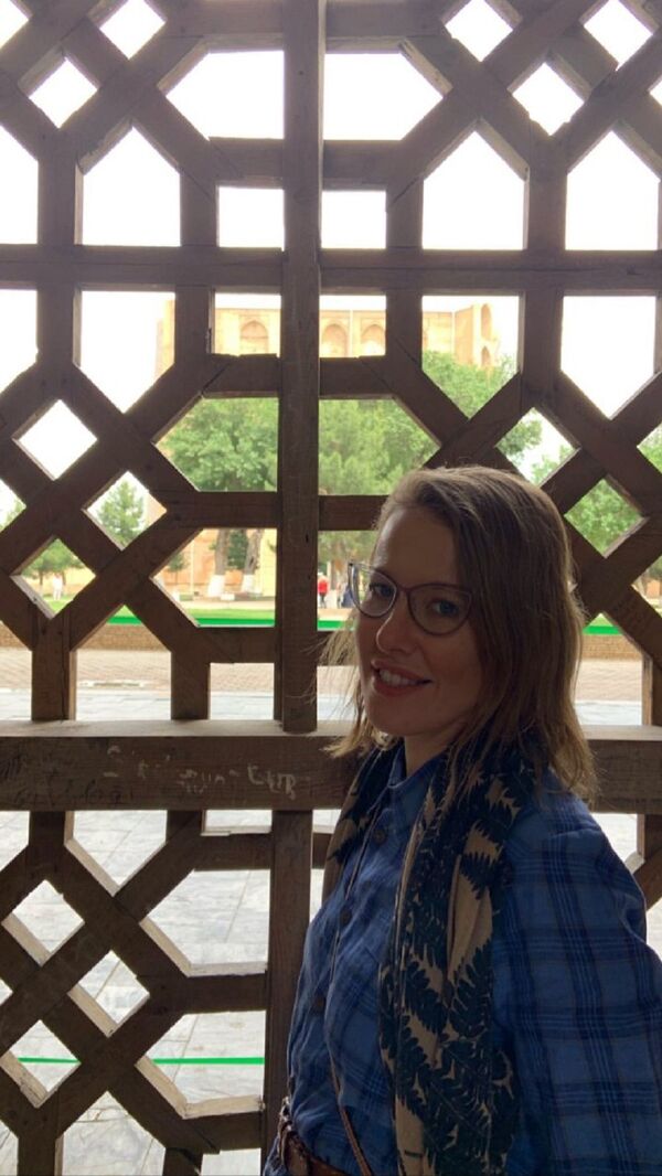 Собчак посетила Самарканд и впечатлилась гробницей Тимура - Sputnik Таджикистан