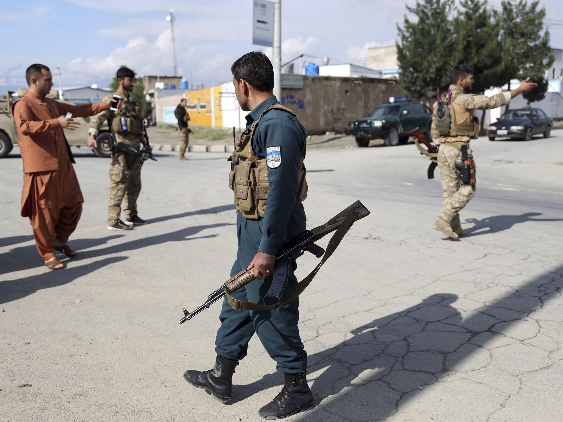 4 таджика теракт. Спецназ Таджикистана. Террористы в Таджикистане. Пограничники афганцы.