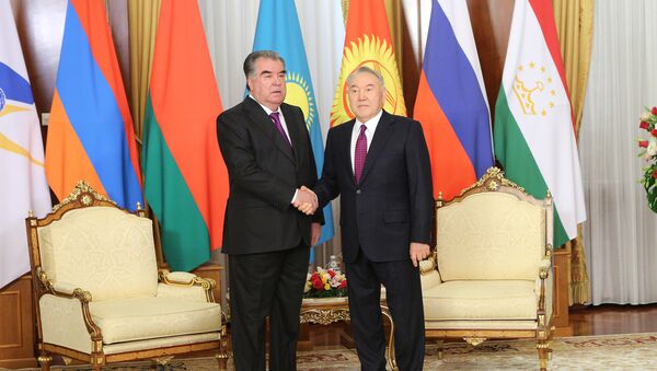 Встреча президента Таджикистана Эмомали Рахмон с первым президентом Республики Казахстан Нурсултаном Назарбаевым - Sputnik Таджикистан