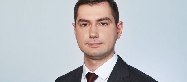 Коммерческий директор АО ГЛОНАСС Артем Климовский - Sputnik Таджикистан