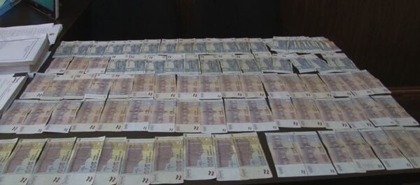 Дуздии 20 ҳазор сомонӣ аз ҷониби ноболиғ Дуздии 20 ҳазор сомонӣ аз ҷониби ноболиғ - Sputnik Тоҷикистон