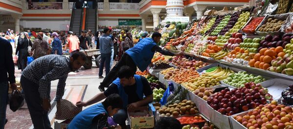 На рынке Мехргон - Sputnik Таджикистан