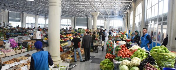 Торговля на рынке Мехргон - Sputnik Тоҷикистон