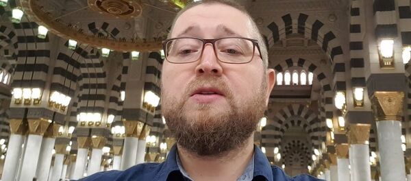 Поздравление муфтия Москвы Ильдара Аляутдинова в связи с наступлением Ураза-байрам - Sputnik Тоҷикистон