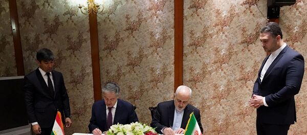 Ёддошти тафоҳум байни Ҷумҳурии Тоҷикистон ва Ҷумҳурии Исломии Эрон омили рушди ҳамкориҳои дуҷониба Ёддошти тафоҳум байни Ҷумҳурии Тоҷикистон ва Ҷумҳурии Исломии Эрон омили рушди ҳамкориҳои дуҷониба - Sputnik Тоҷикистон