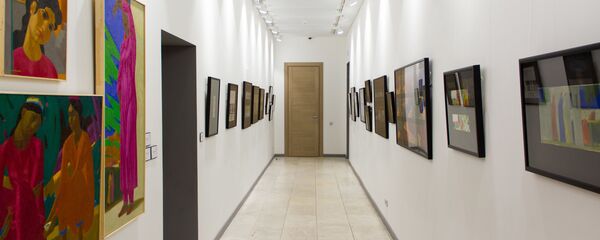 Выставка таджикского Художника Азама Атахонова в Москве Выставка таджикского Художника Азама Атахонова в Москве - Sputnik Таджикистан