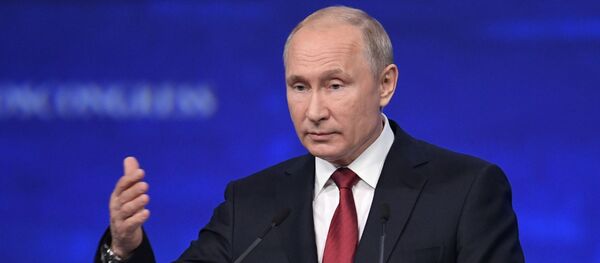 Президент РФ В. Путин на Петербургском международном экономическом форуме. День второй - Sputnik Таджикистан