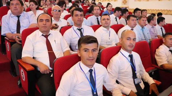 Баҳси олимон дар бораи рушди иқтисоди Тоҷикистон-акс Баҳси олимон дар бораи рушди иқтисоди Тоҷикистон-акс - Sputnik Тоҷикистон